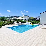 Lilia - Private Pool *