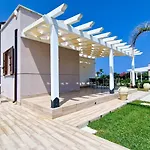 Lilia - Private Pool *
